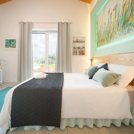 Le Monachelle Luxury Bed & Breakfast เอโบลิ ภายนอก รูปภาพ